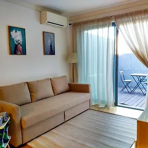Appartement Duplex With Free Pool And Garage, Lisboa